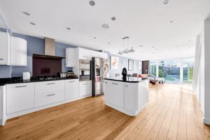 Photo 17- click for photo gallery